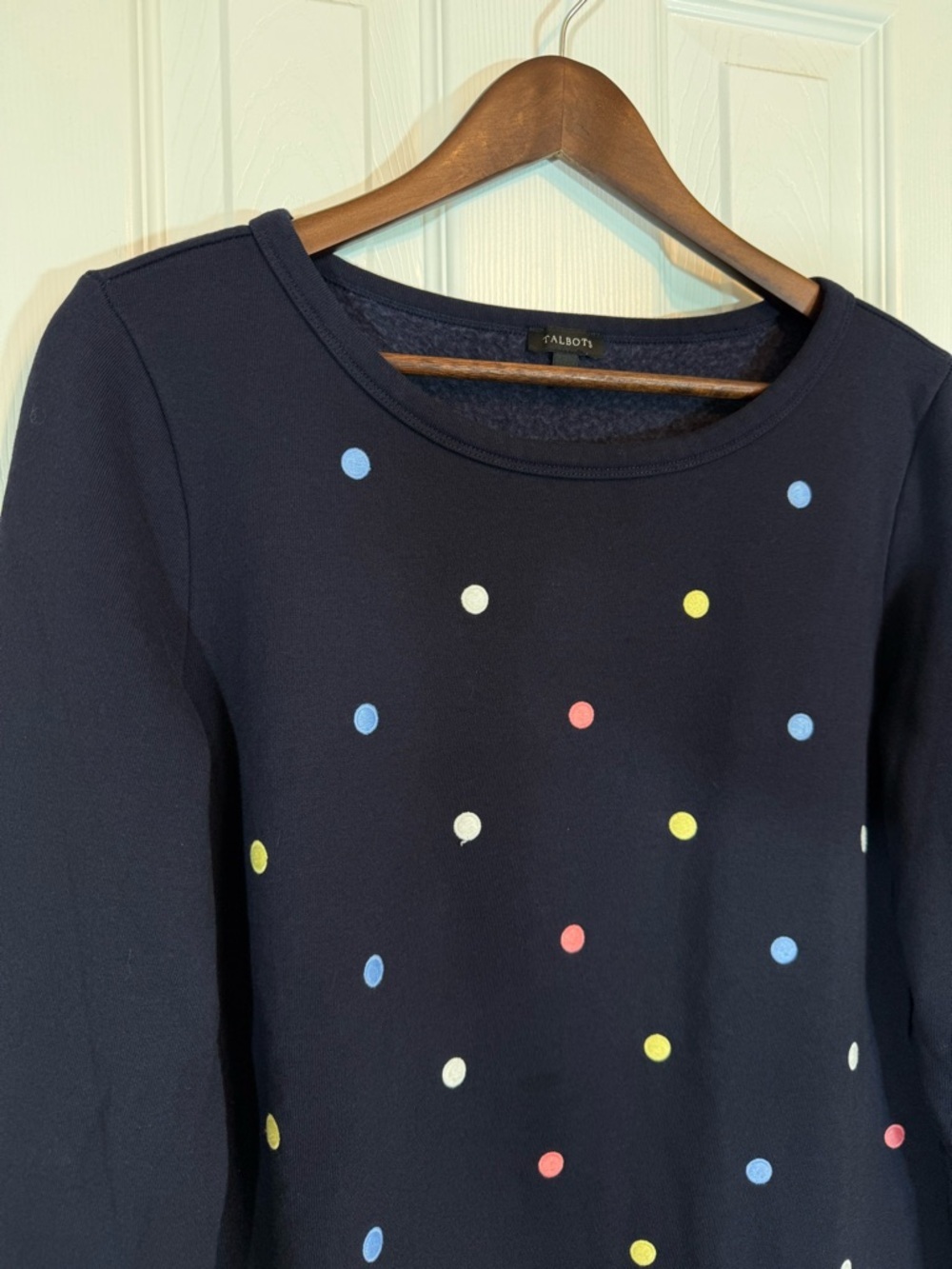 Talbots Navy Blue Multicolor Embroidered Polka Dot Crewneck Sweatshirt Size M - Picture 2 of 9
